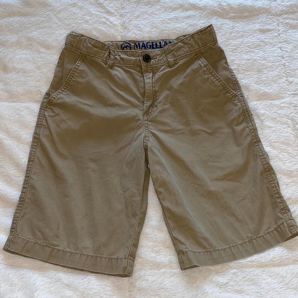Magellan Outdoors Boys Sz(8) Khaki Shorts